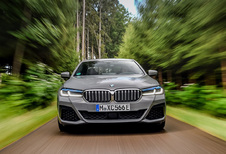 BMW 545e xDrive PHEV (2021)