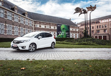 HONDA JAZZ 1.3 i-VTEC CVT : Partycrasher