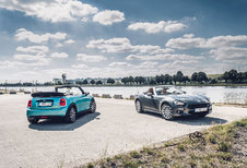 FIAT 124 SPIDER // MINI COOPER CABRIO : Dakloos en nostalgisch