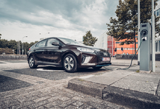 Hyundai Ioniq Plug-in Hybrid (2017)