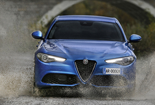 Alfa Romeo Giulia 2.0T Veloce (2017)