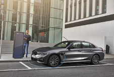 BMW 330e (2019)