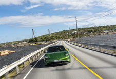 Porsche Taycan Turbo (2019)