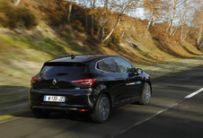 Renault Clio E-Tech Hybrid (2020) - prototype