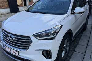 Hyundai Grand Santa Fe