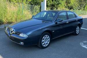 Alfa Romeo 166