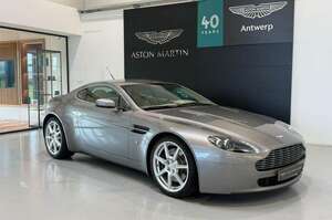 Aston Martin V8