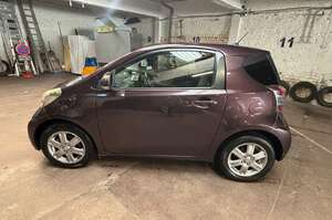Toyota iQ