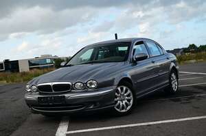 Jaguar X-Type
