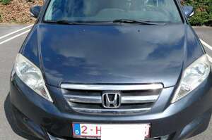 Honda FR-V