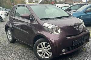 Toyota iQ