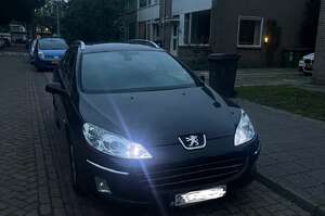 Peugeot 407