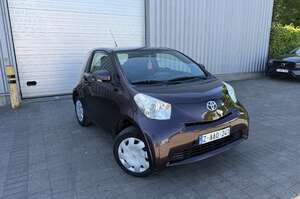 Toyota iQ