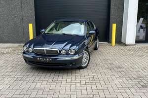 Jaguar X-Type