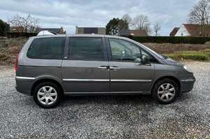 Peugeot 807
