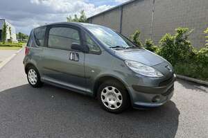 Peugeot 1007