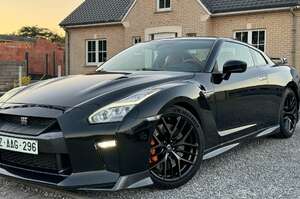 Nissan GT-R