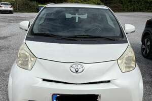 Toyota iQ