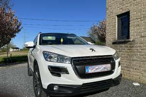 Peugeot 4008