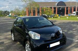 Toyota iQ