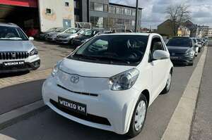 Toyota iQ