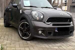 MINI Paceman
