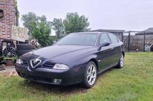 Alfa Romeo 166