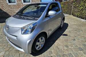 Toyota iQ