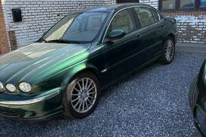 Jaguar X-Type