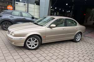 Jaguar X-Type