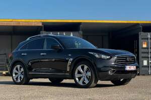 Infiniti QX70