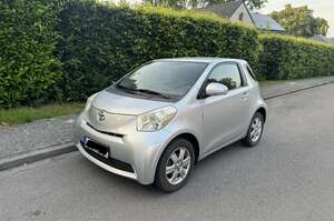 Toyota iQ