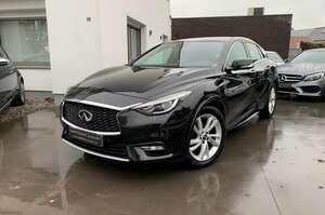 Infiniti q30