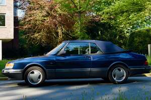 Saab 900