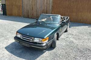 Saab 900