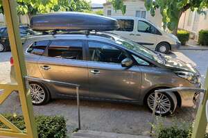 KIA Carens