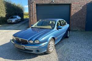 Jaguar X-Type