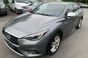 Infiniti q30