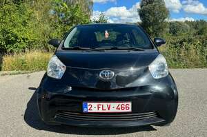 Toyota iQ