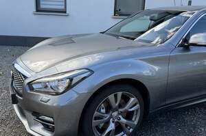 Infiniti Q70