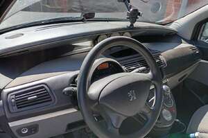 Peugeot 807