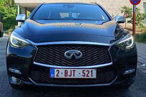 Infiniti q30