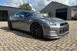 Nissan GT-R