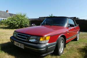 Saab 900