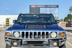 Hummer H2