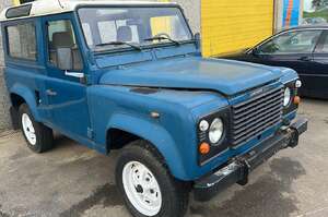 Land Rover Defender