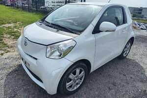 Toyota iQ