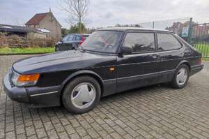 Saab 900