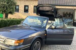 Saab 900