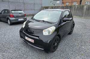 Toyota iQ